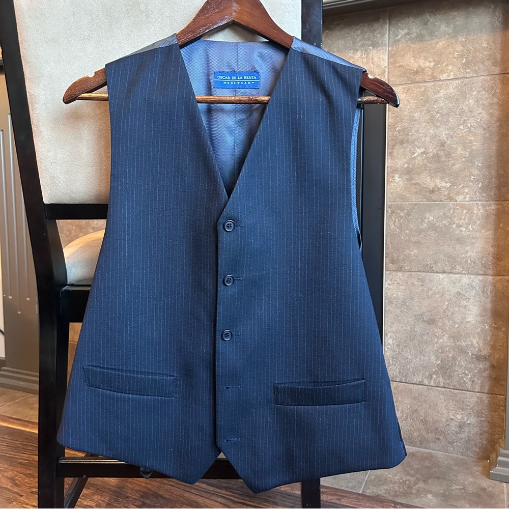 Oscar De La Renta Men’s Navy Wool Formal Pin Stripe Vest 40R